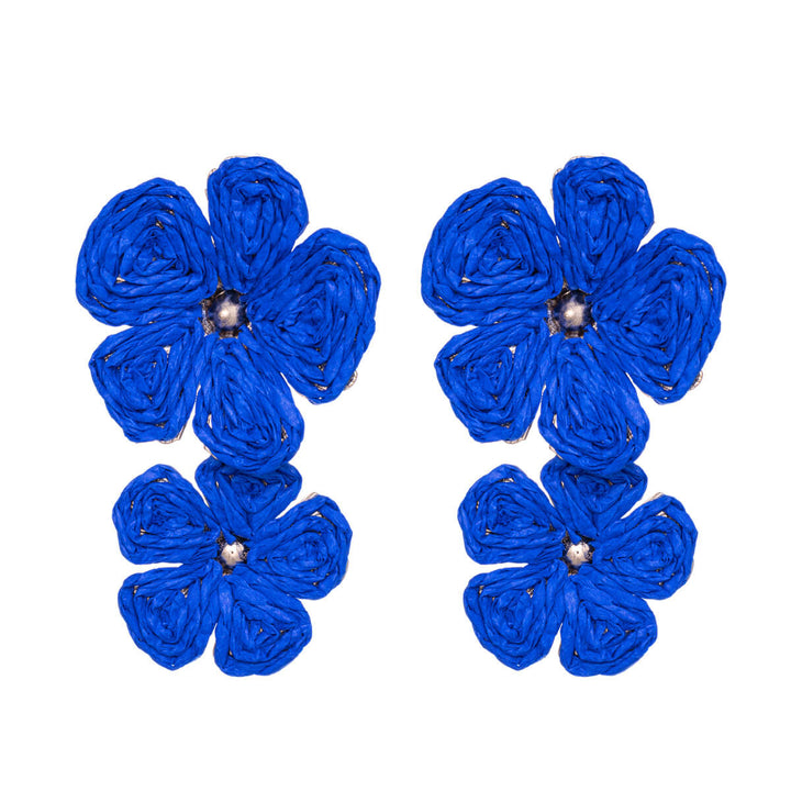 Flower earrings decorated with paper