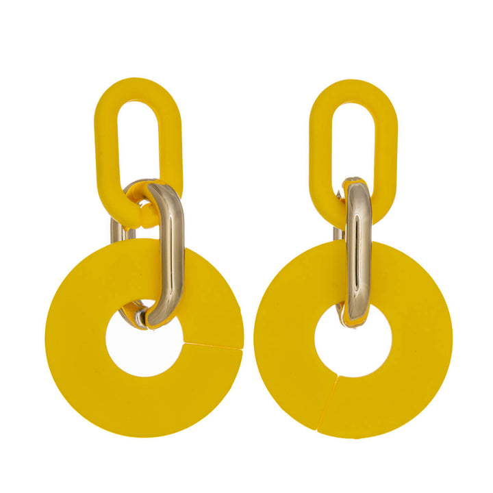 Bunte Hängeohrringe aus Kunststoff