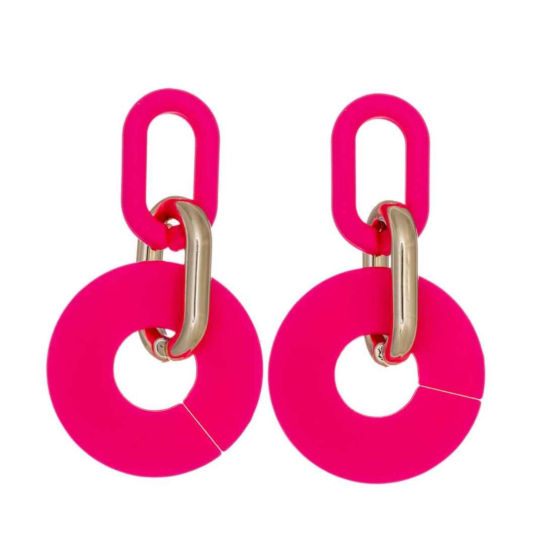 Bunte Hängeohrringe aus Kunststoff