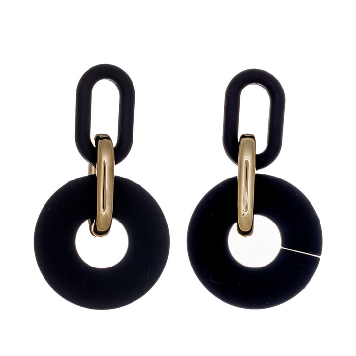 Bunte Hängeohrringe aus Kunststoff