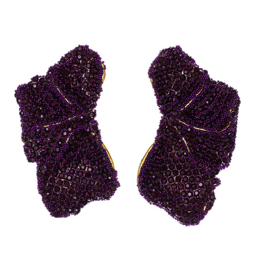 Strassiset lehti korvakorut