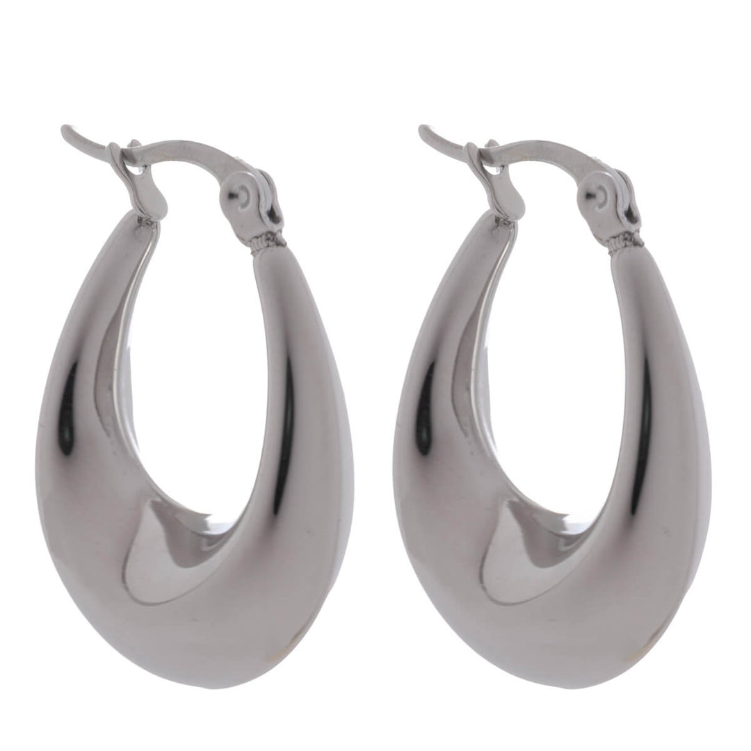 Die Ohrringe sind 2,7 cm breit (Stahl 316L).