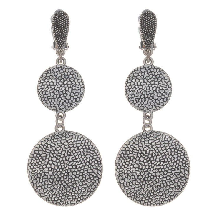 Flat tires are hanging Clip-on earrings