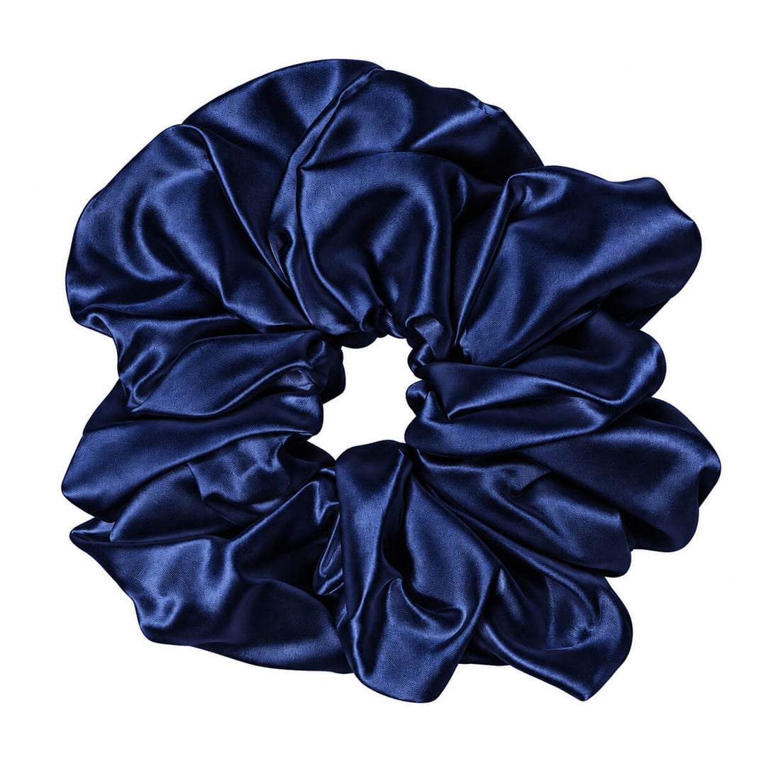Kiiltävä satiini scrunchie hiusdonitsi – iso &amp; pehmeä 12cm