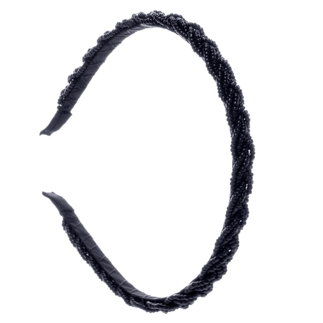 Kapea helmillä letitetty hiuspanta