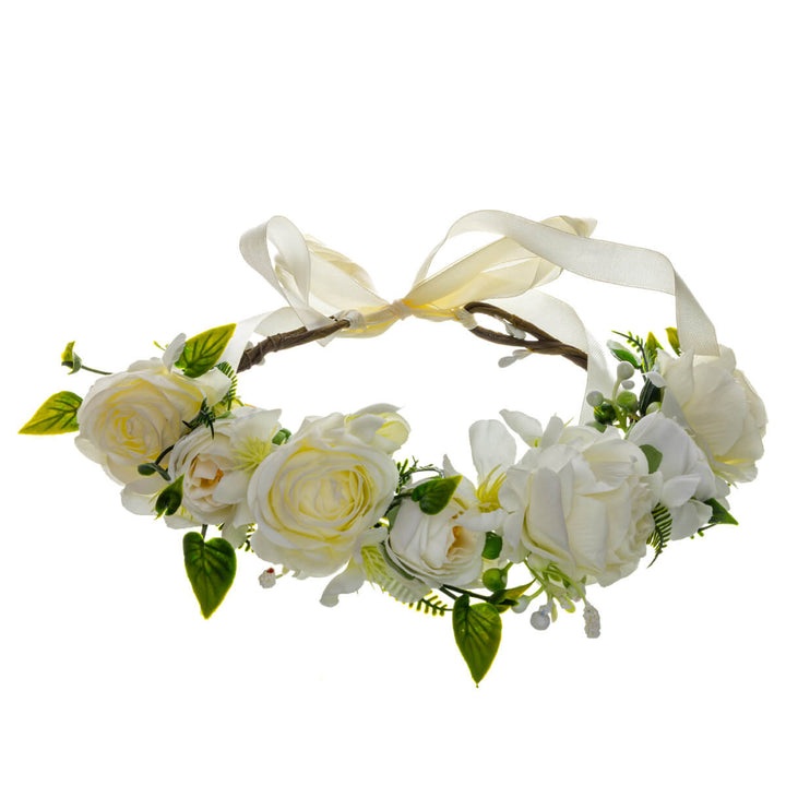 Weißer Blumenkranz mit Rosen