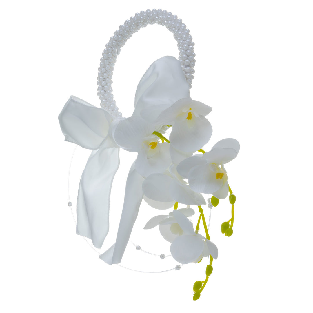 Brautstrauß mit Perlenring und Orchideen