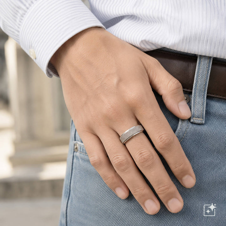 Silberfarbener Anti-Stress-Ring mit geriffelter Oberfläche (Edelstahl 316L)