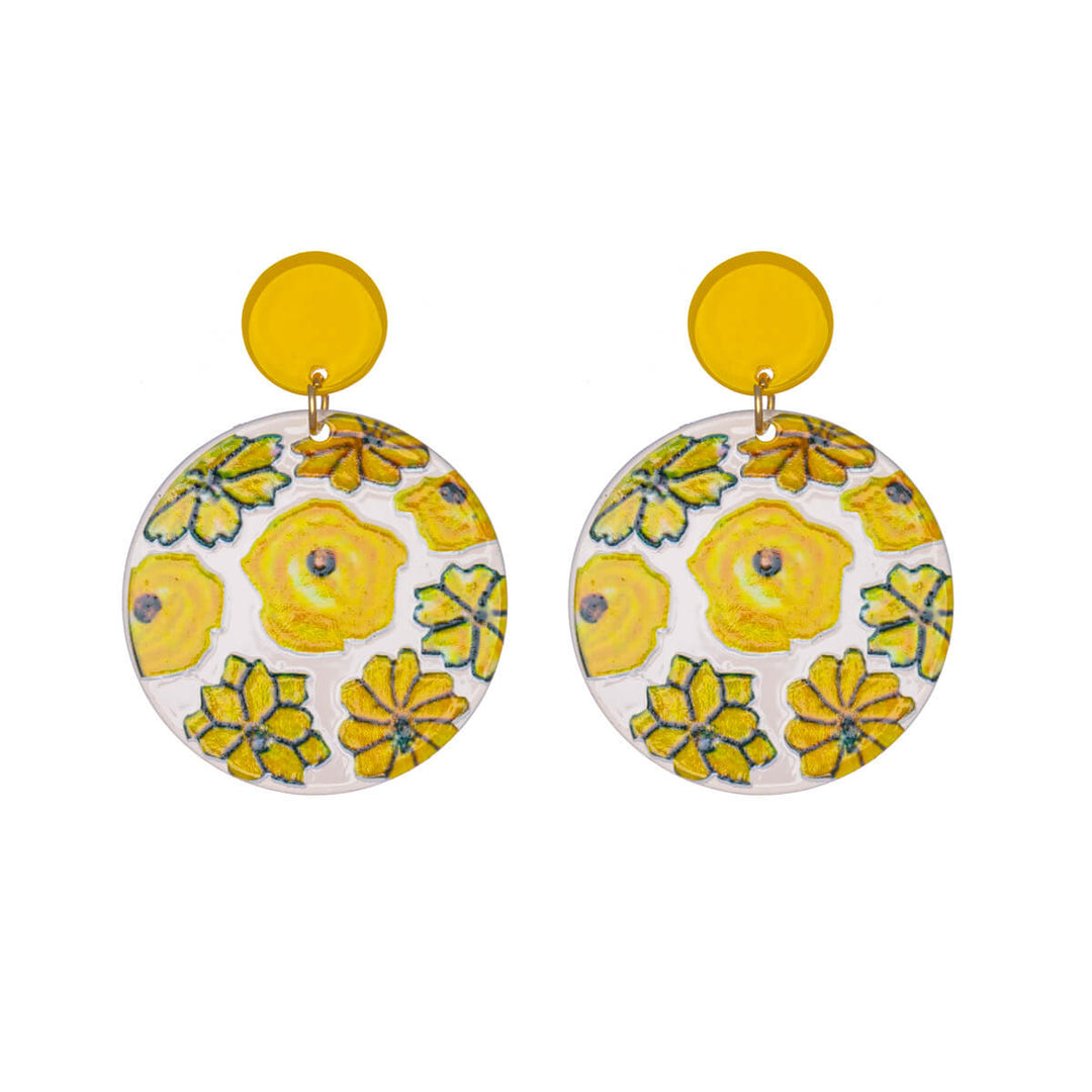 Round patterned earrings flowers