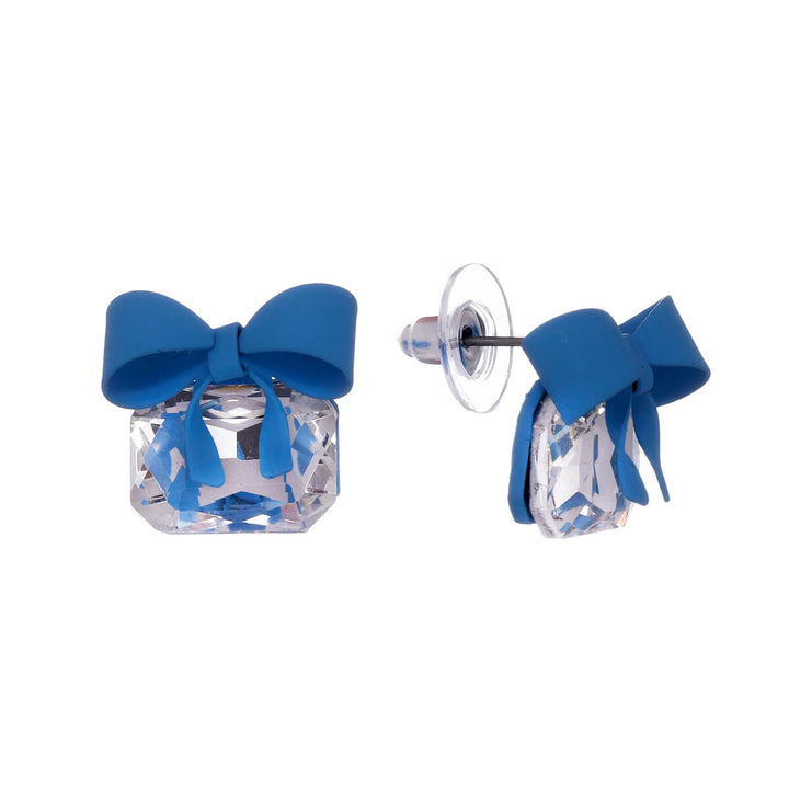 Bow tie earrings with glass stone