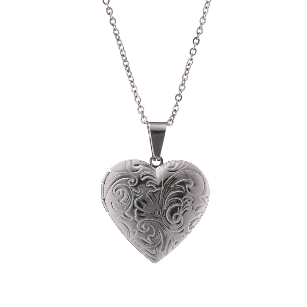 Steel heart pendant necklace