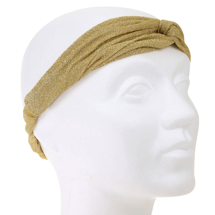 A flexible stooping hair collar with a knot