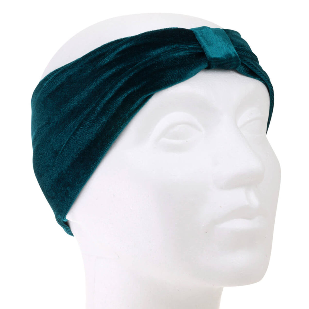 A velvety elastic wide hairstyle with a knot