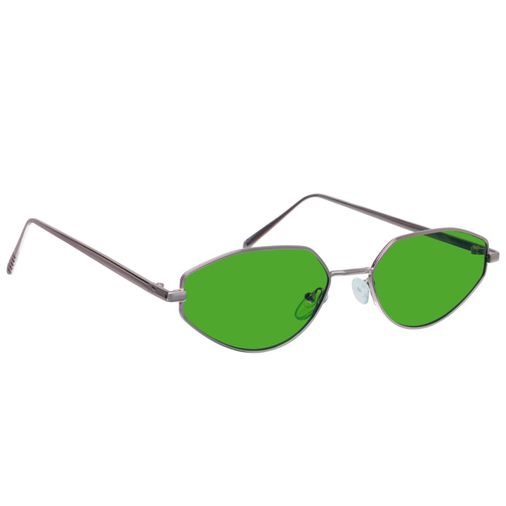 Angular oval sunglasses with metal frame